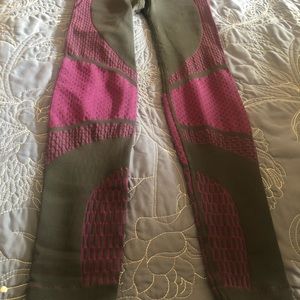 Lululemon full length tight. Textured.